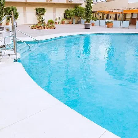 アパート Verdiales Ii トレモリノス
